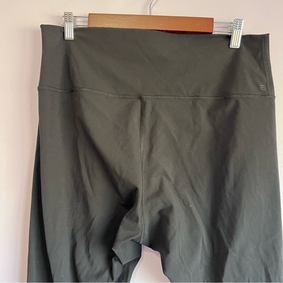 EUC EVERLANE Perform 24/7 Regular Length Black Nylon Blend Leggings Size XXL - Picture 7 of 10